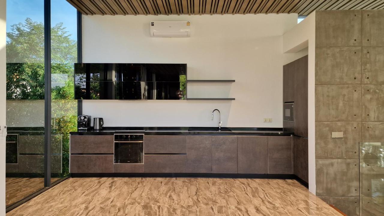 Villa Obsidian, With Staff, Sea View And Walk To Choeng Mon Beach Exterior foto